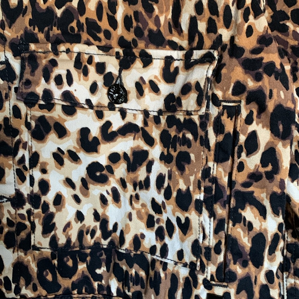 Leopard Print Jacket Button Down Front With Two L… - image 7